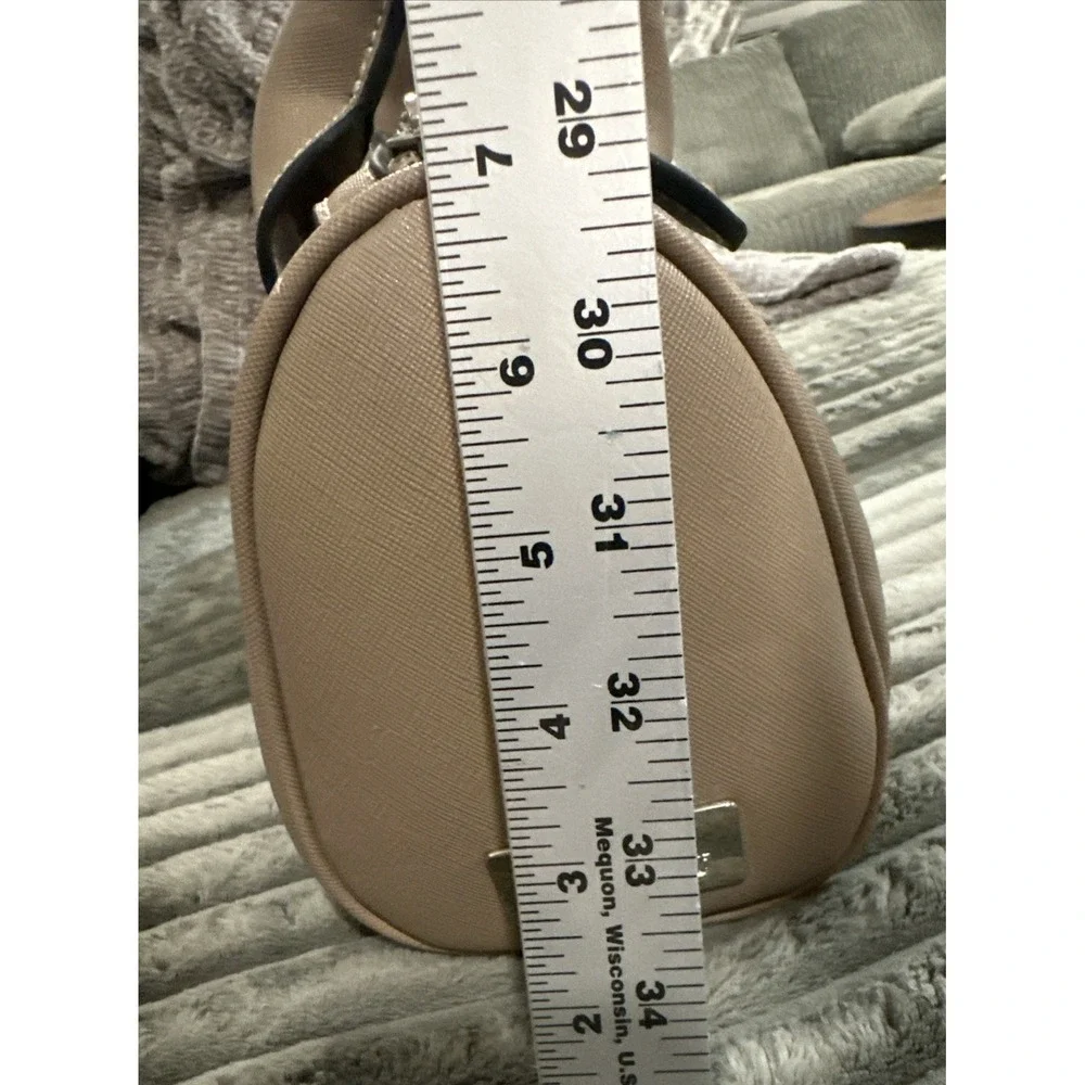 Moschino barrel tube